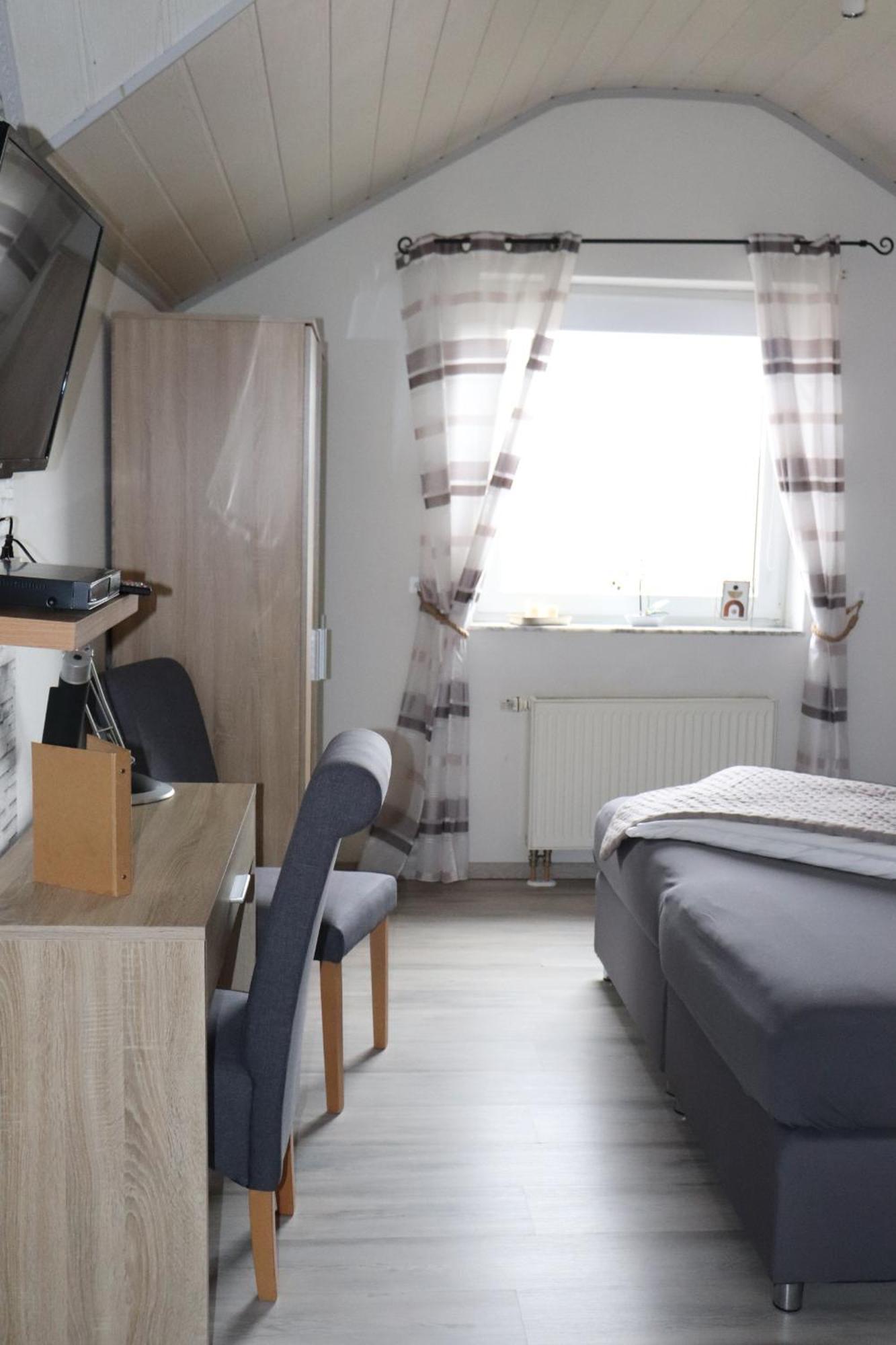Pension Und Apartment Landhaus Fricke Calden Bagian luar foto